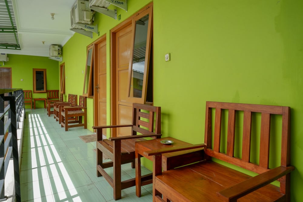 Reddoorz Jalan Parangtritis 44/56