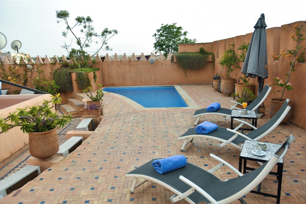 Riad Yacout 48/76