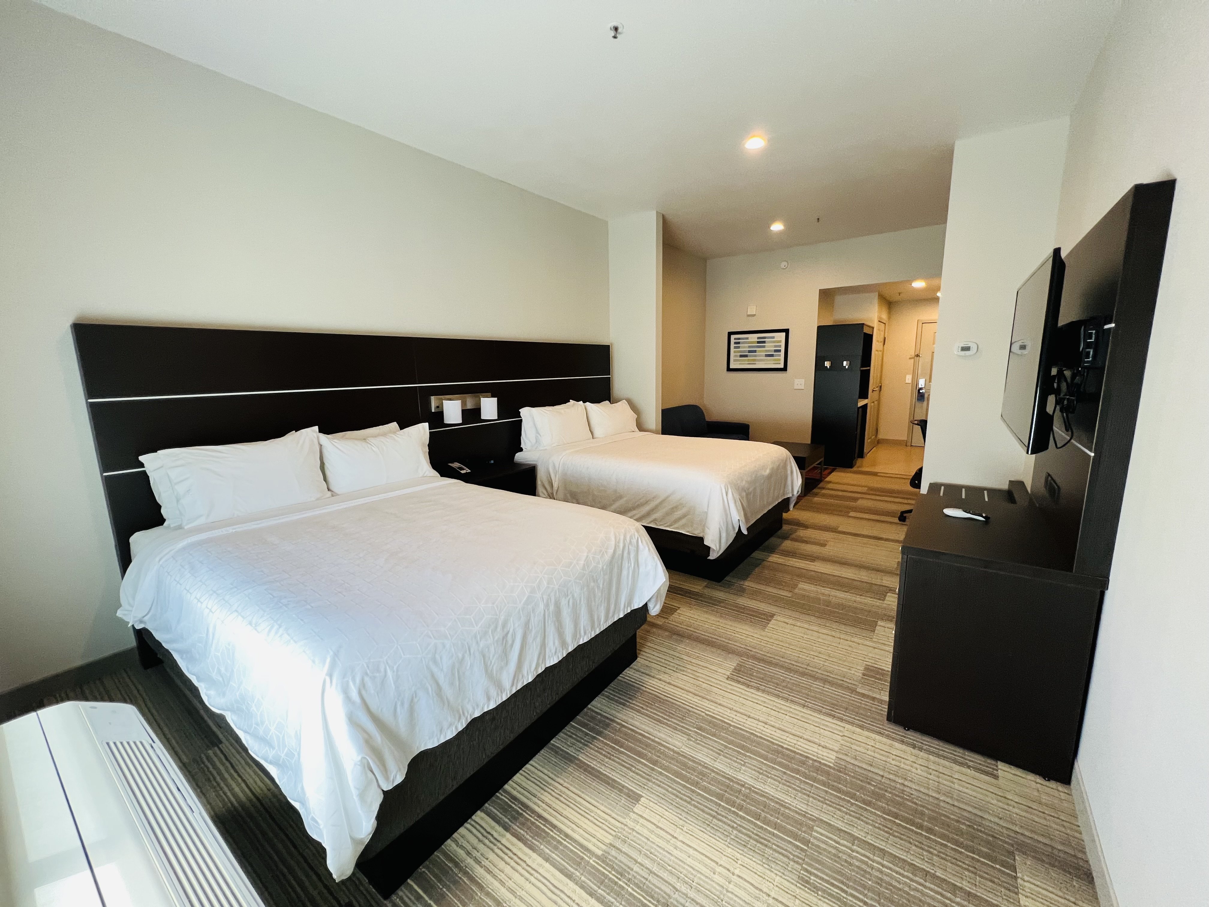 Holiday Inn Express Hotel Suites Salinas 27/69