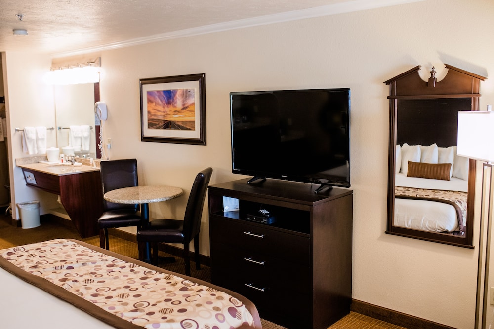 Ramada By Wyndham Moses Lake 43/54