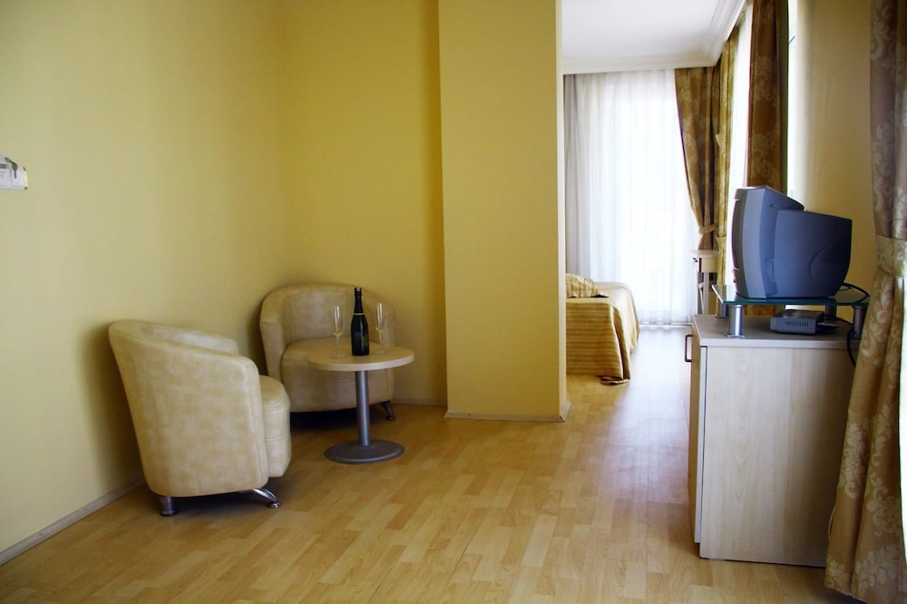 Isik Otel 25/33