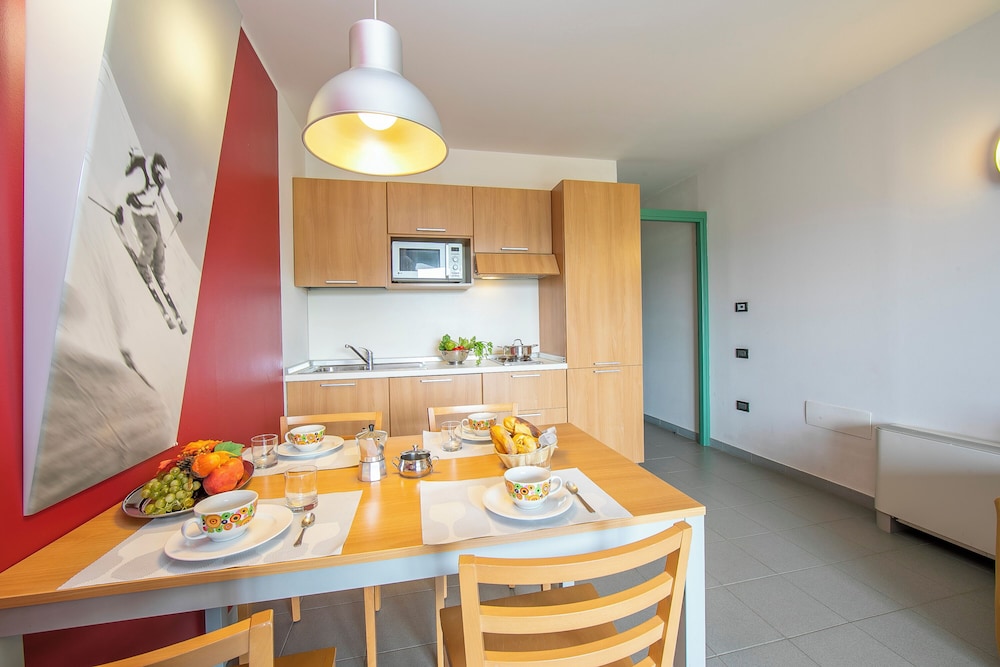 Villaggio Olimpico Apartments 50/50