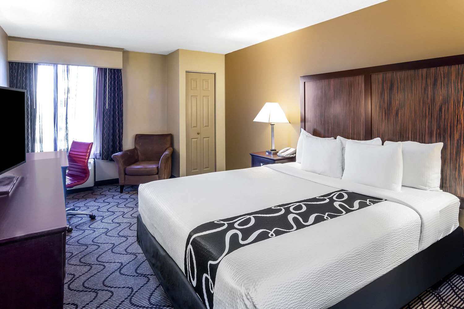 La Quinta Inn And Suites By Wyndham Oakland Airport Coliseum 16/45