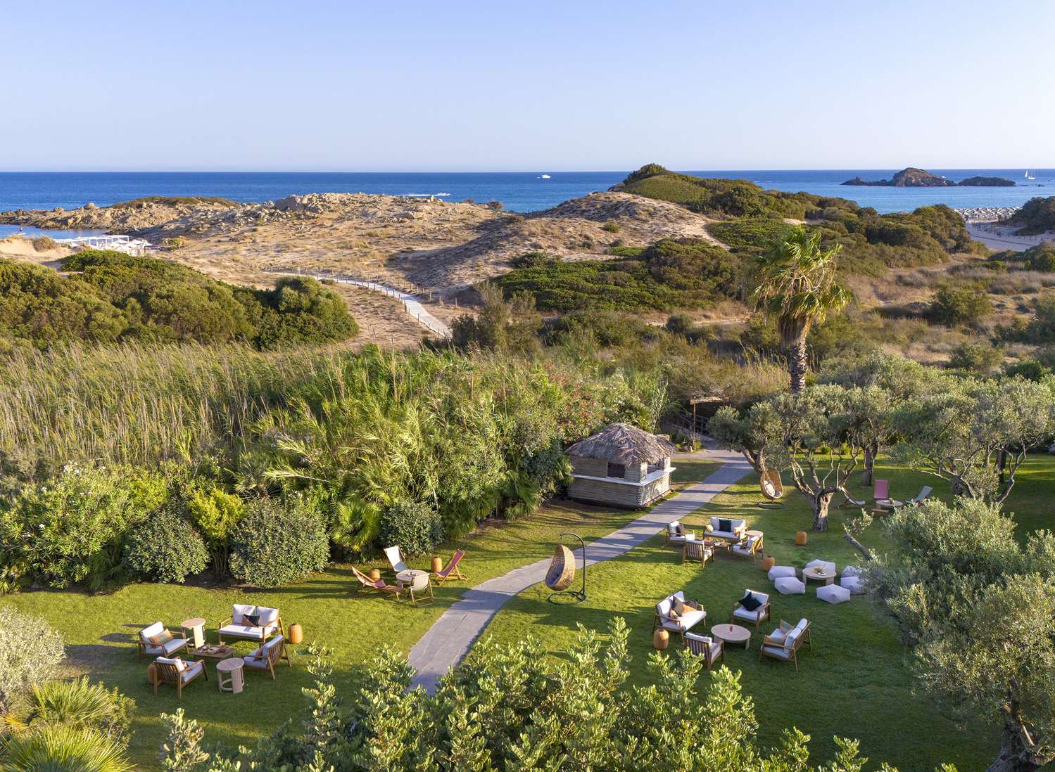 Conrad Chia Laguna Sardinia 37/44