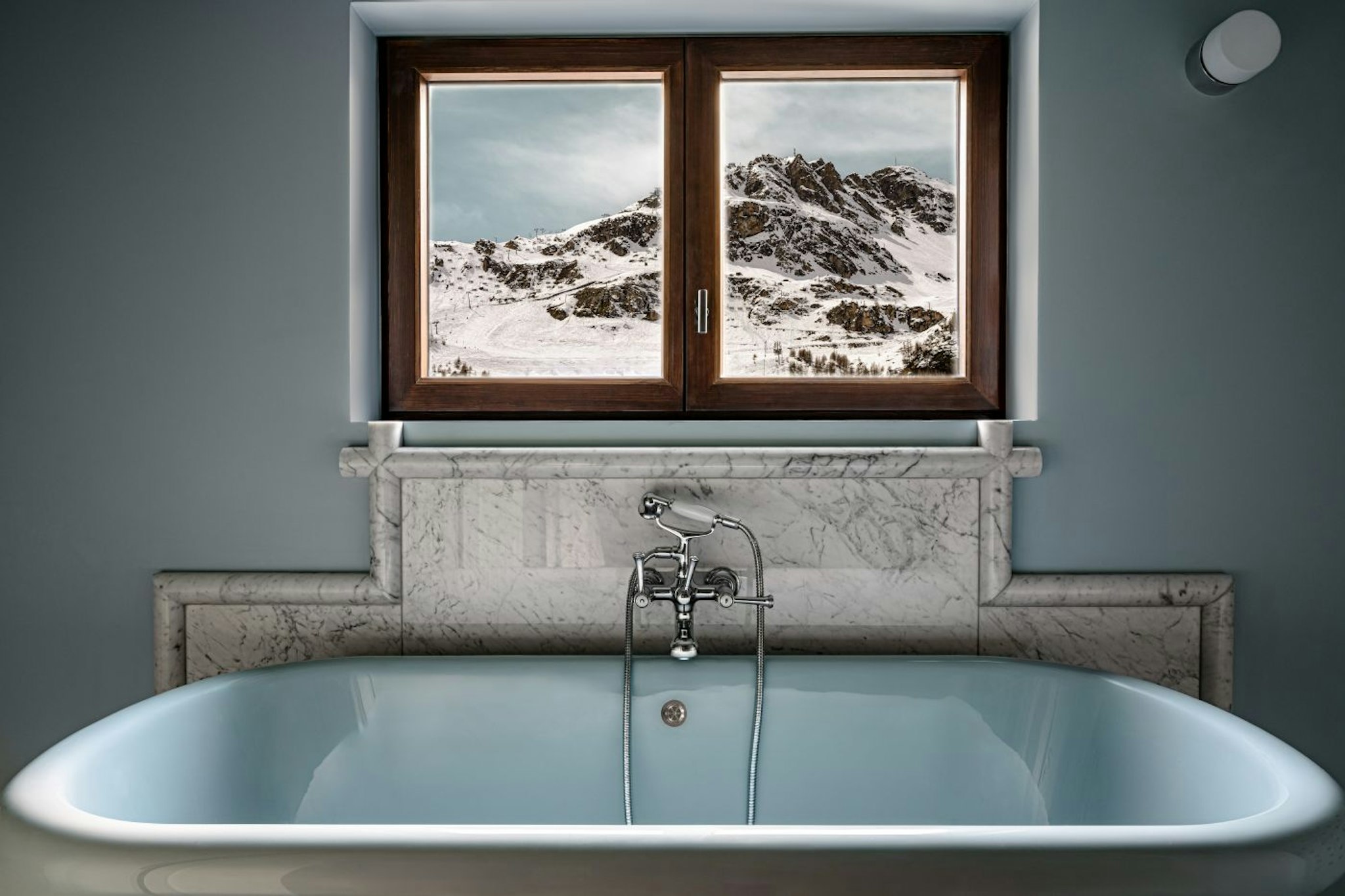 Experimental Chalet Val D-Isere 60/64
