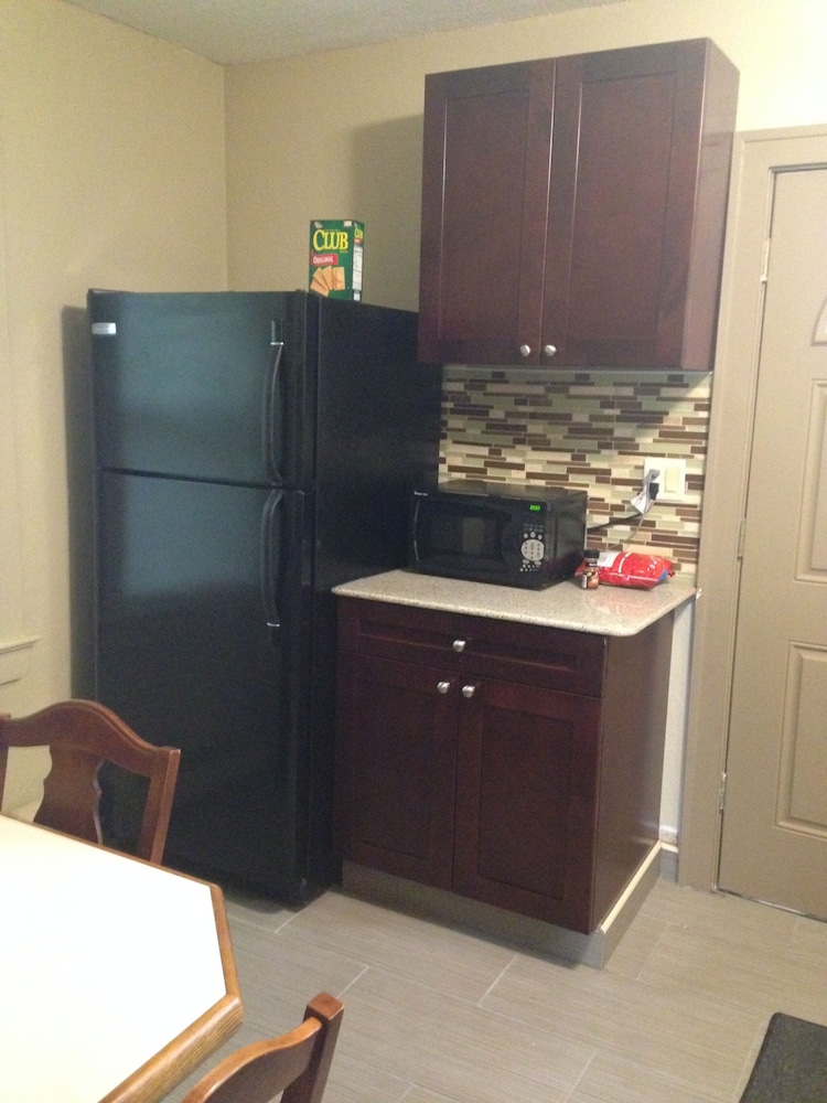 Travel Inn and Suites Flemington 10/50