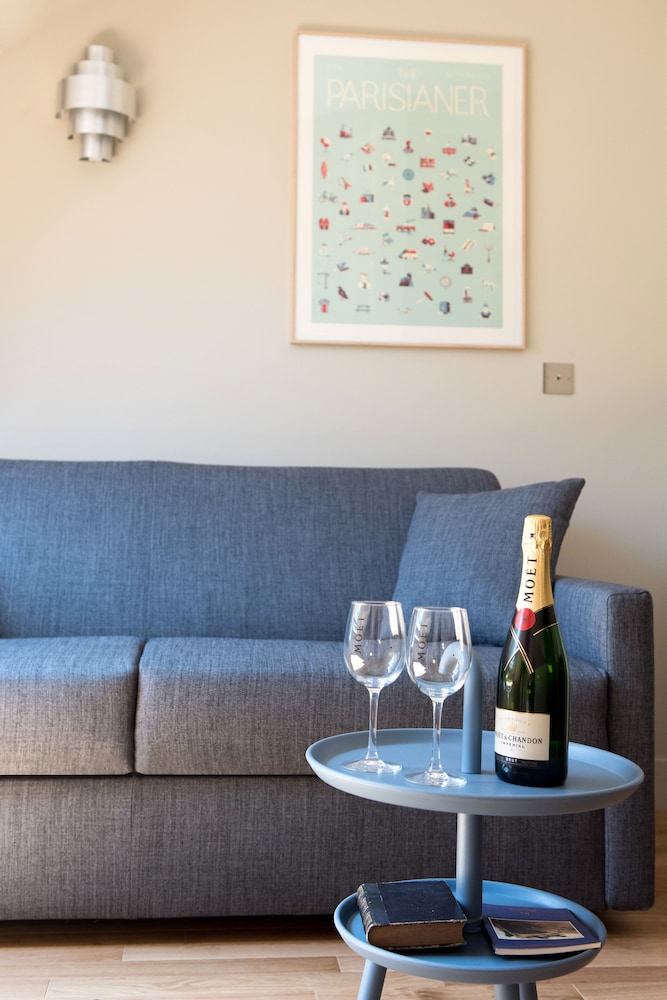 Suites Et Hotel Helzear Etoile 38/56