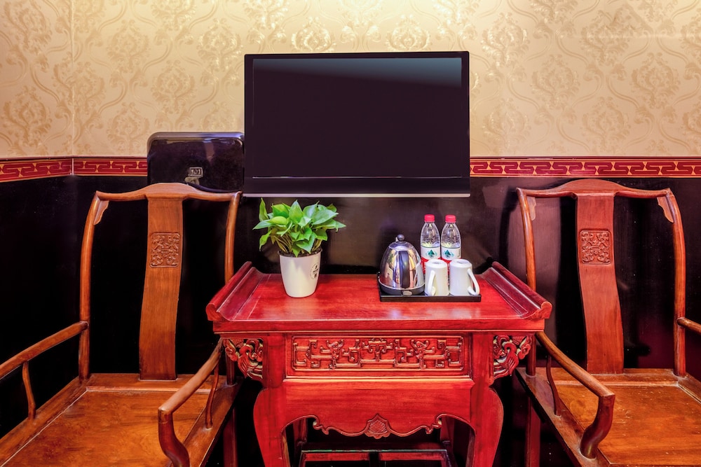 Baichanghong Inn 7/50