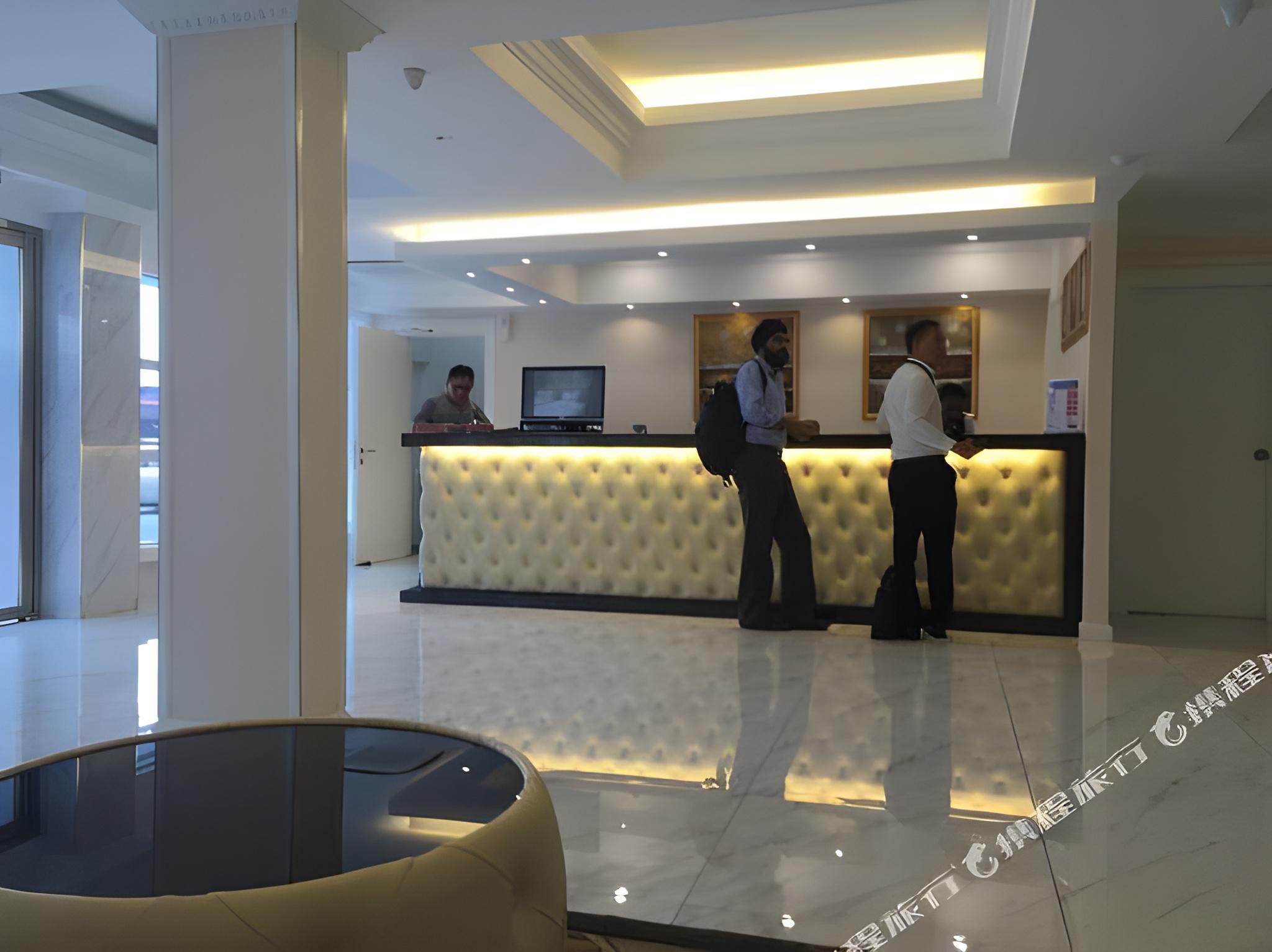 Ritzton Hotel 15/38