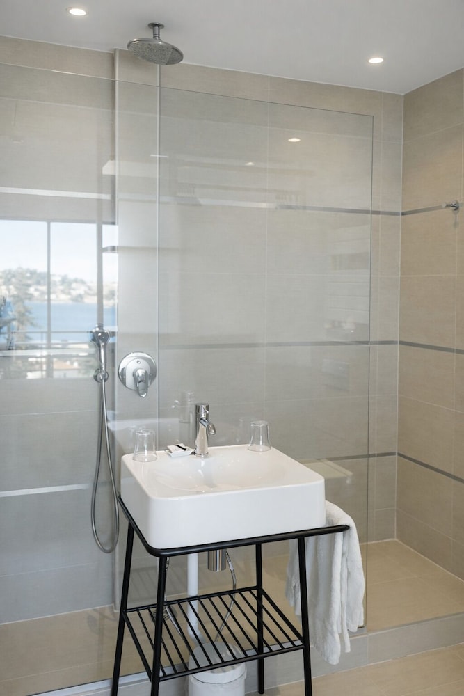 Le Versailles 38/42