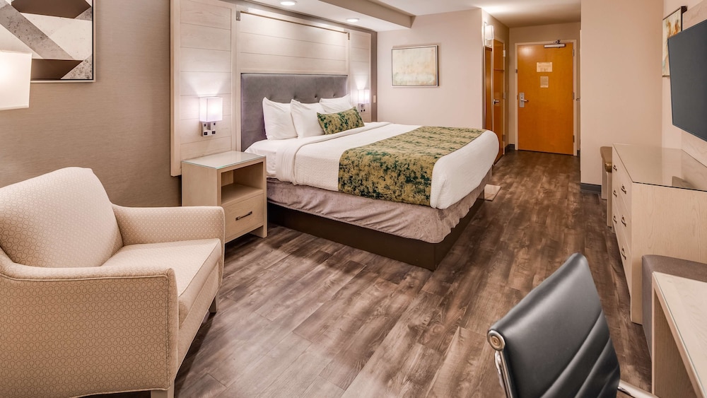 Best Western Premier I-95 Savannah Airport/ Pooler West 6/34
