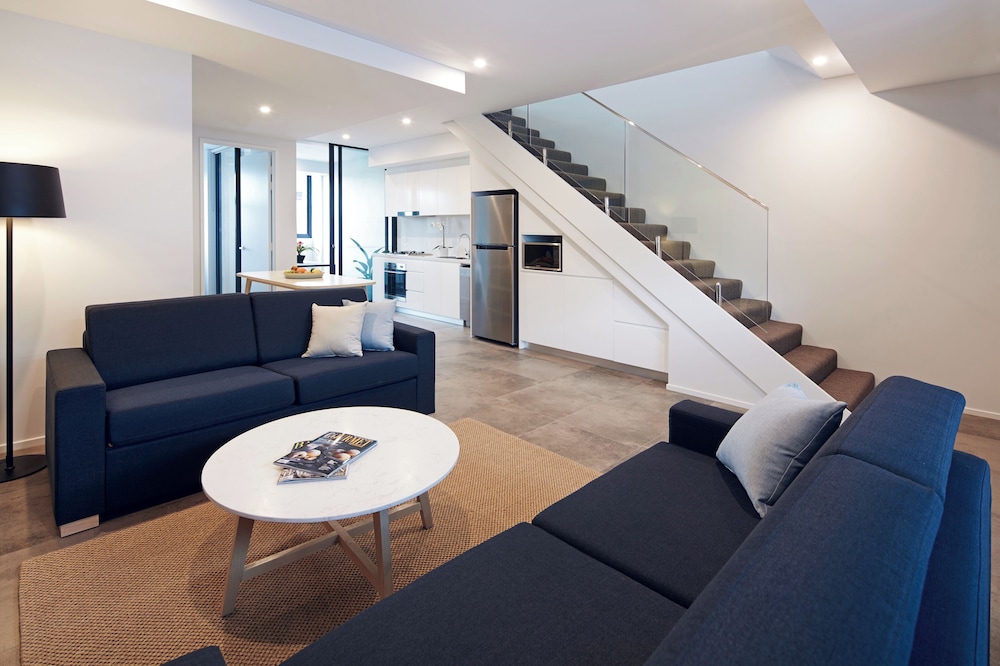 VERIU SUITES CAMPERDOWN 37/54