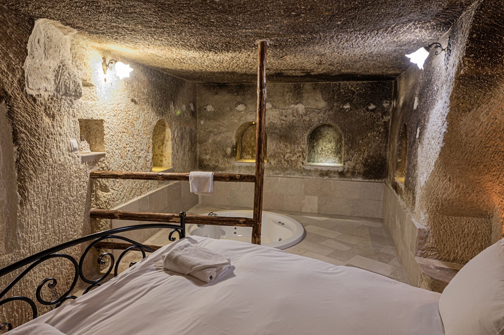 Konak Bezirhane Cave Otel 8/50