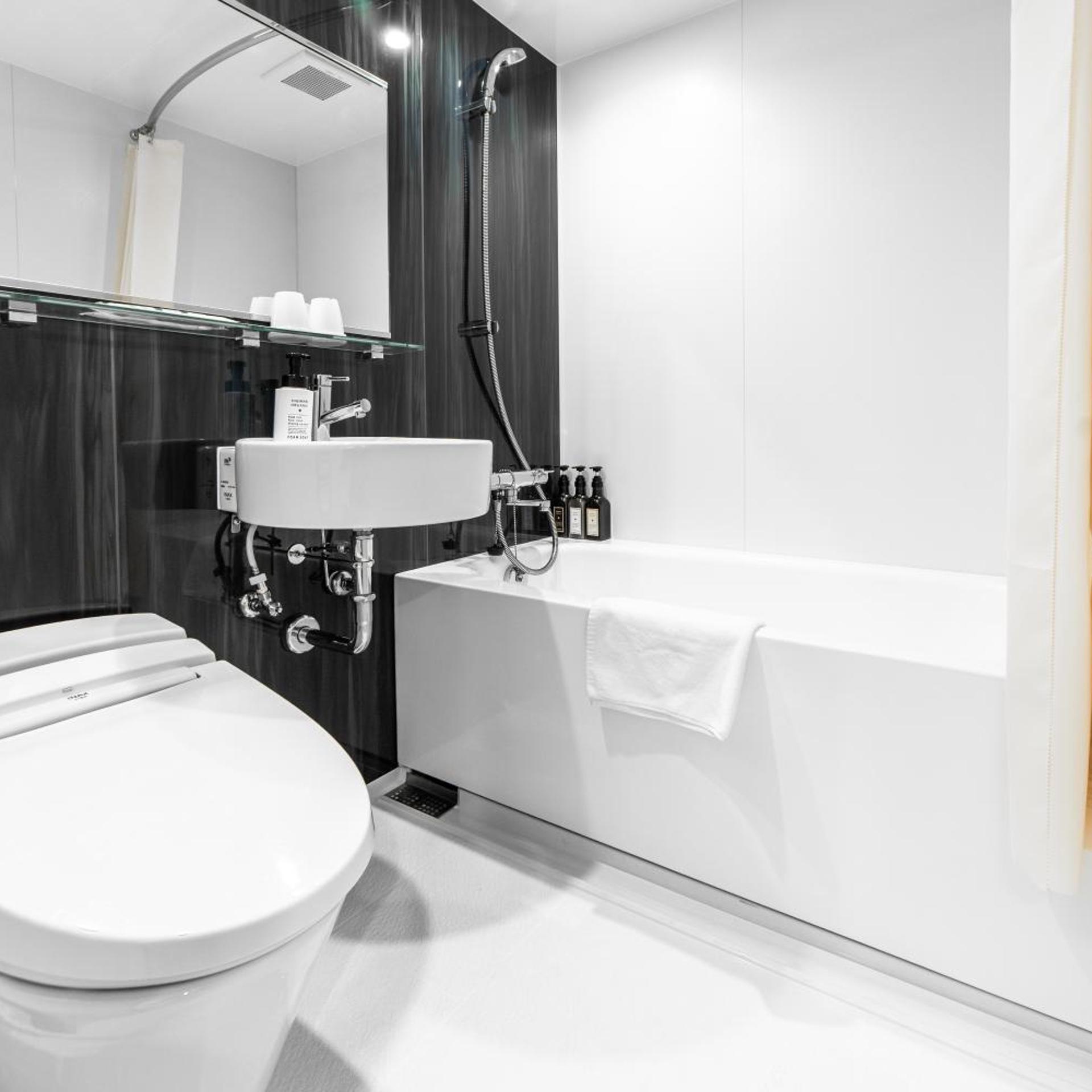 Henn na Hotel Express Osaka Namba Nipponbashi Annex 47/50