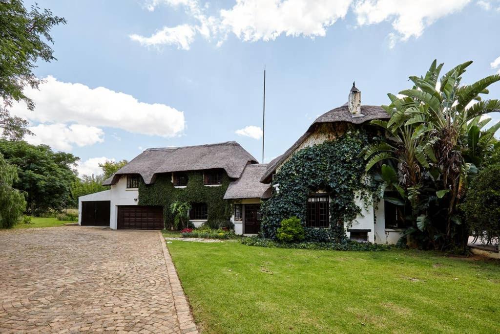 41 Ridge Self-catering Cottages 39/50