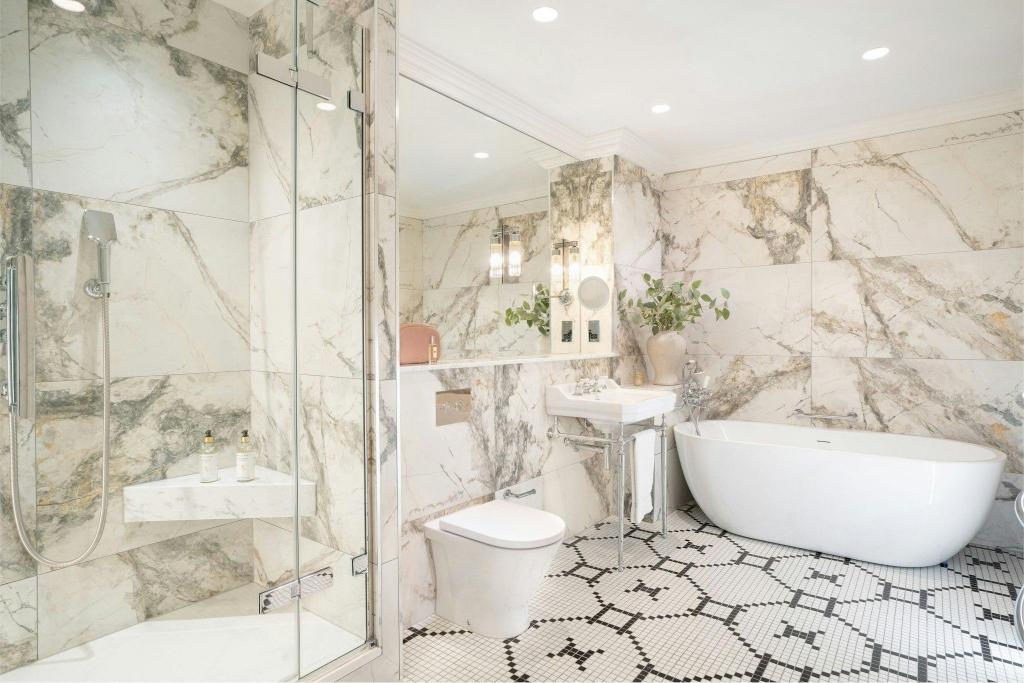 2 Bedrooms, Manor, Presidential, Suite, 2 King Beds