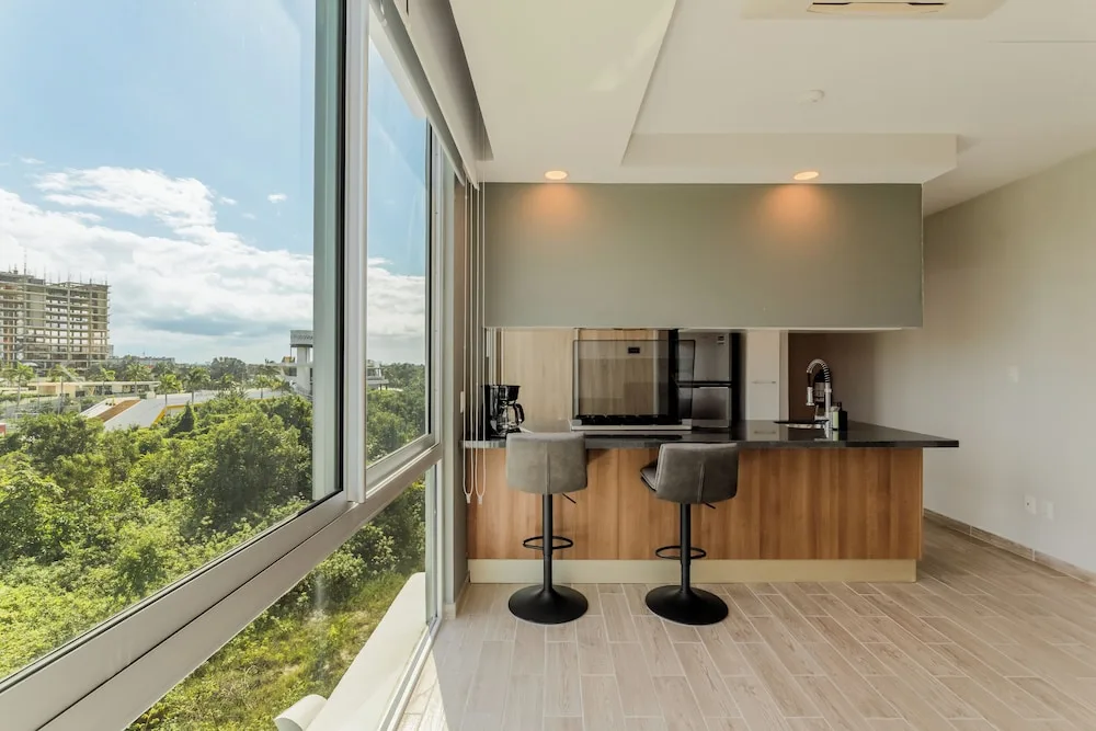 Amaan Vacation Suites 8/50