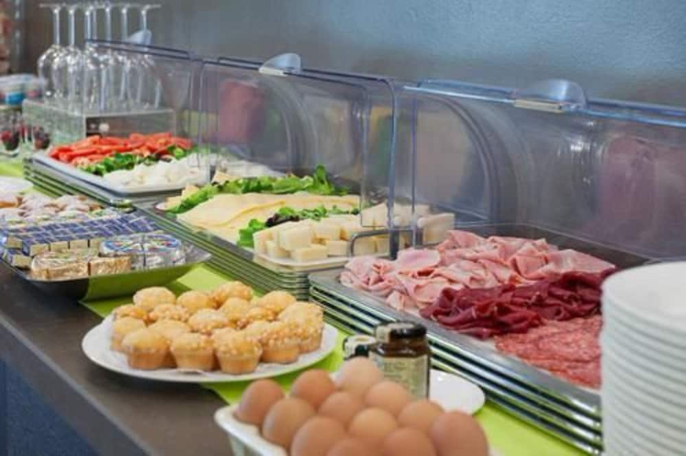 restaurant-cafeteria
