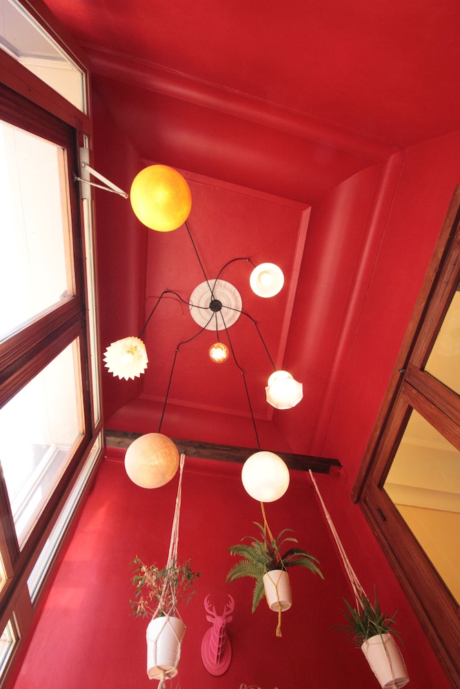 Hotel Des Arts 32/50