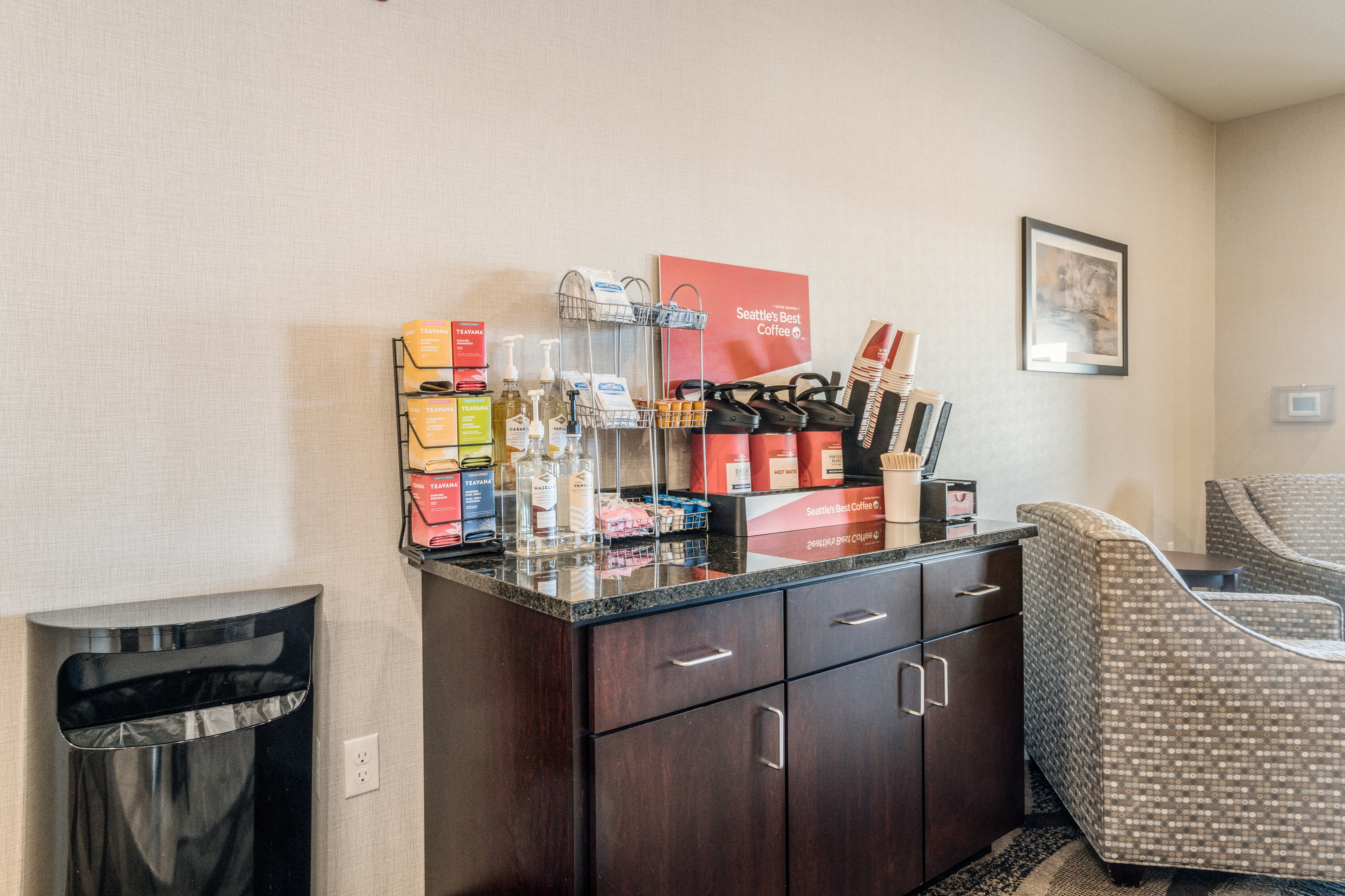 Cobblestone Hotel & Suites - Newport 28/61