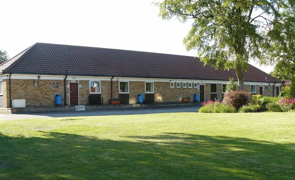 Stableside At York Racecourse 45/50
