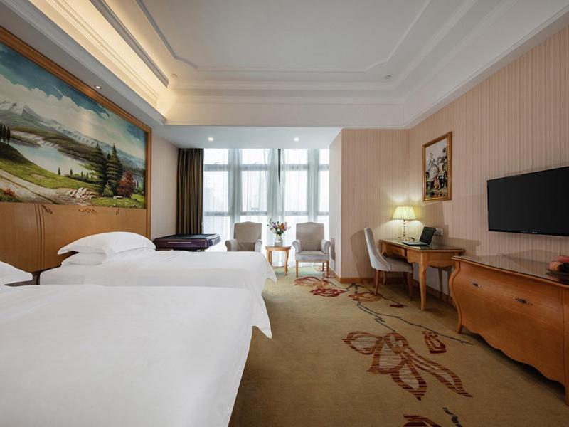 Vienna International Hotel (Fuzhou Cangshan Wanda) 19/38