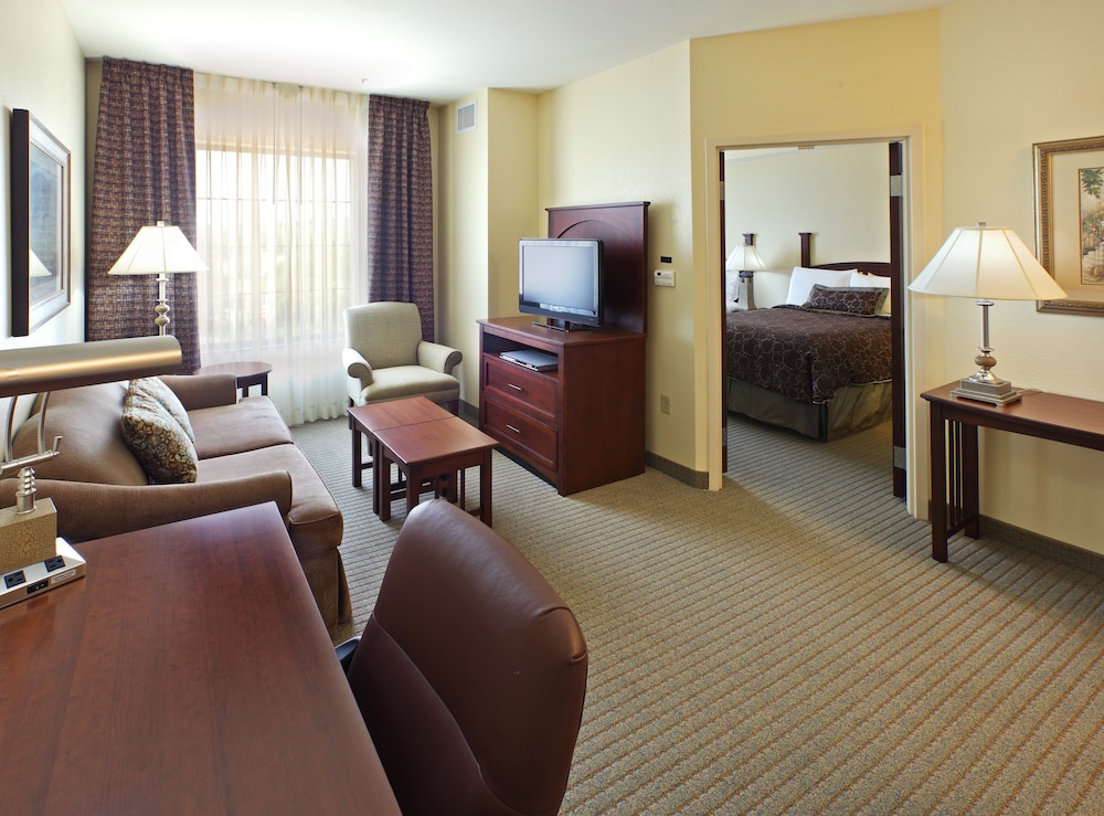 Staybridge Suites Hot Springs 36/53