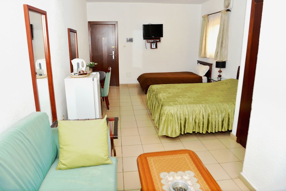Golden Hotel & Suites 39/50