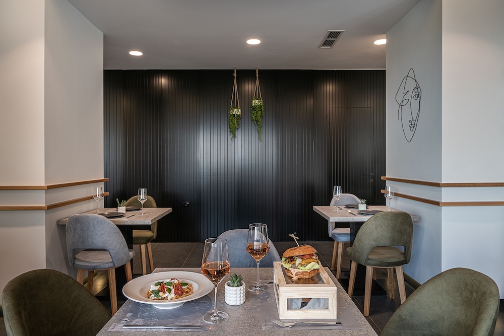 Morum City Hotel 48/61