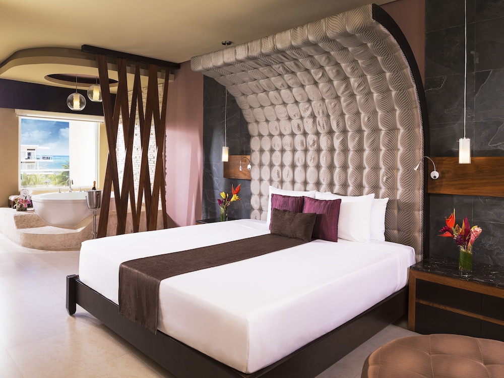Iberostar Selection Riviera Cancun 23/63