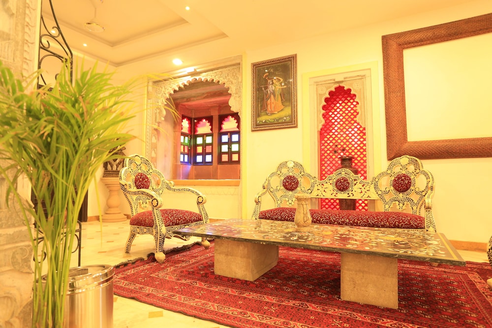 Bloom Boutique Udaipur (Lake Pichola) 39/50