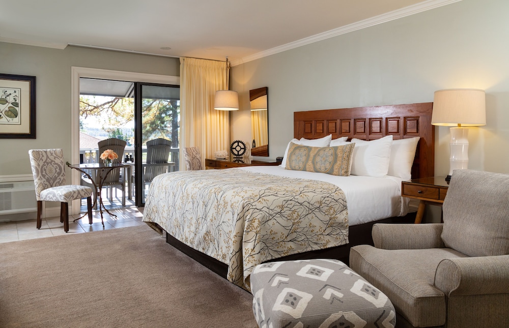 Refuge Inn 24/64