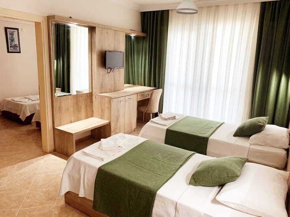 Melodi Club Hotel 24/45