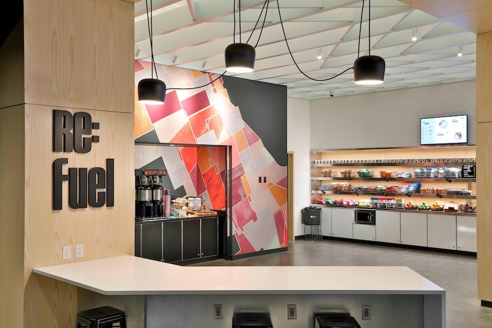 Aloft Dallas DFW Airport Grapevine 15/27