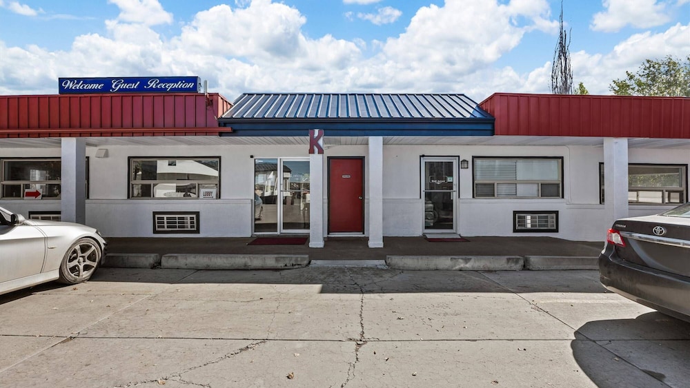 Red Arrow Inn & Suites, a Travelodge by Wyndham 12/22
