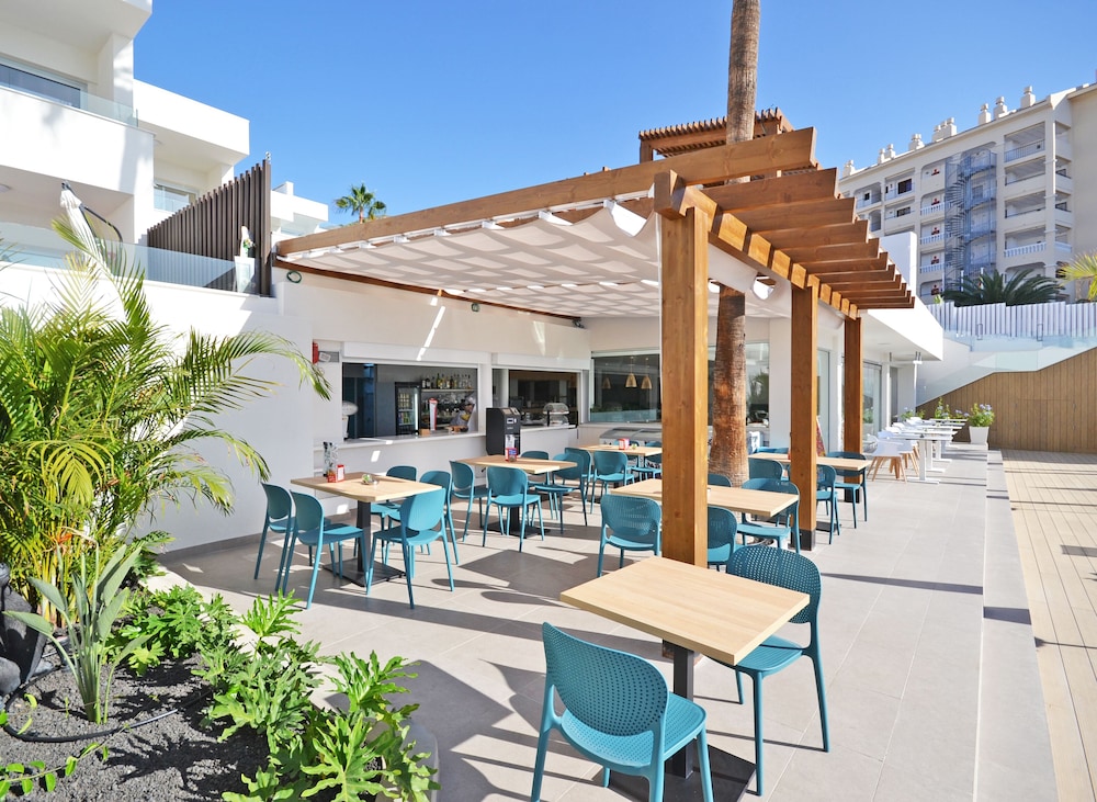 Ohasis Boutique Suites 36/50
