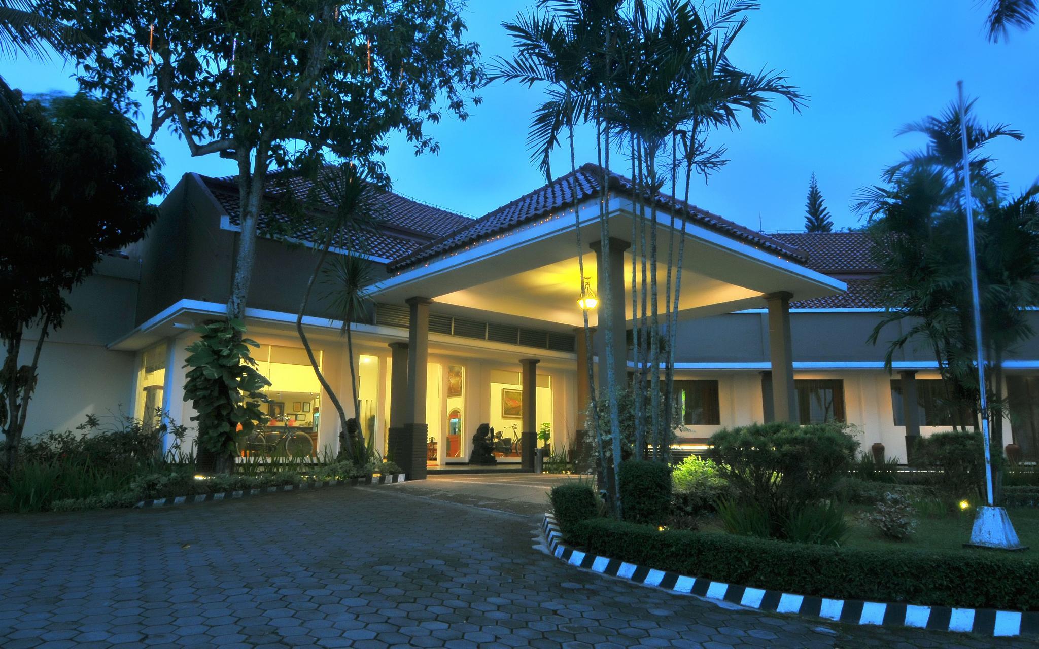 Candisari Hotel & Resto 4/28