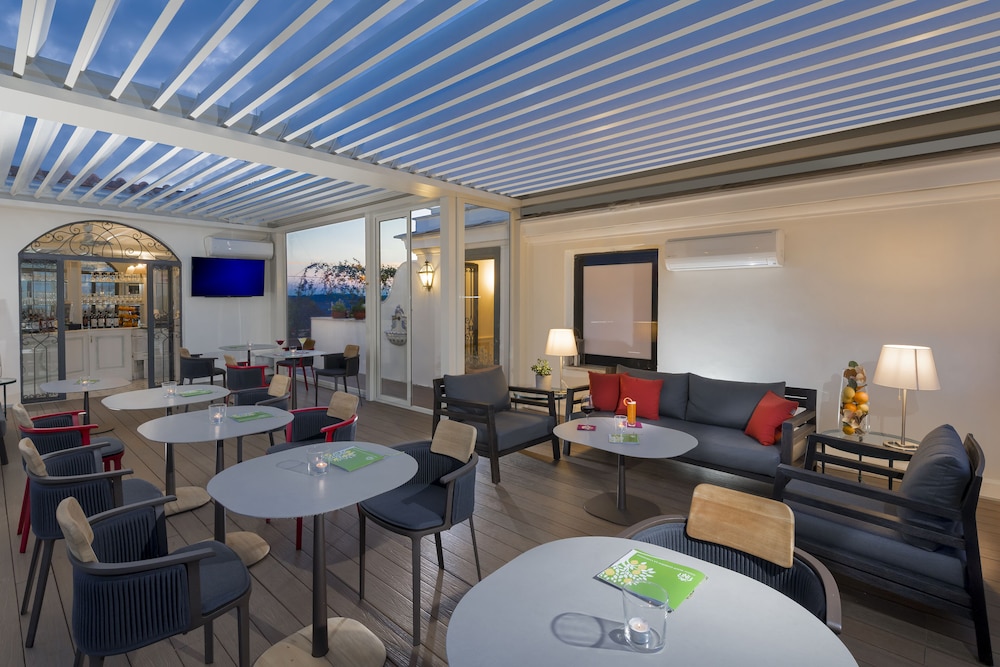 Restaurant-cafeteria