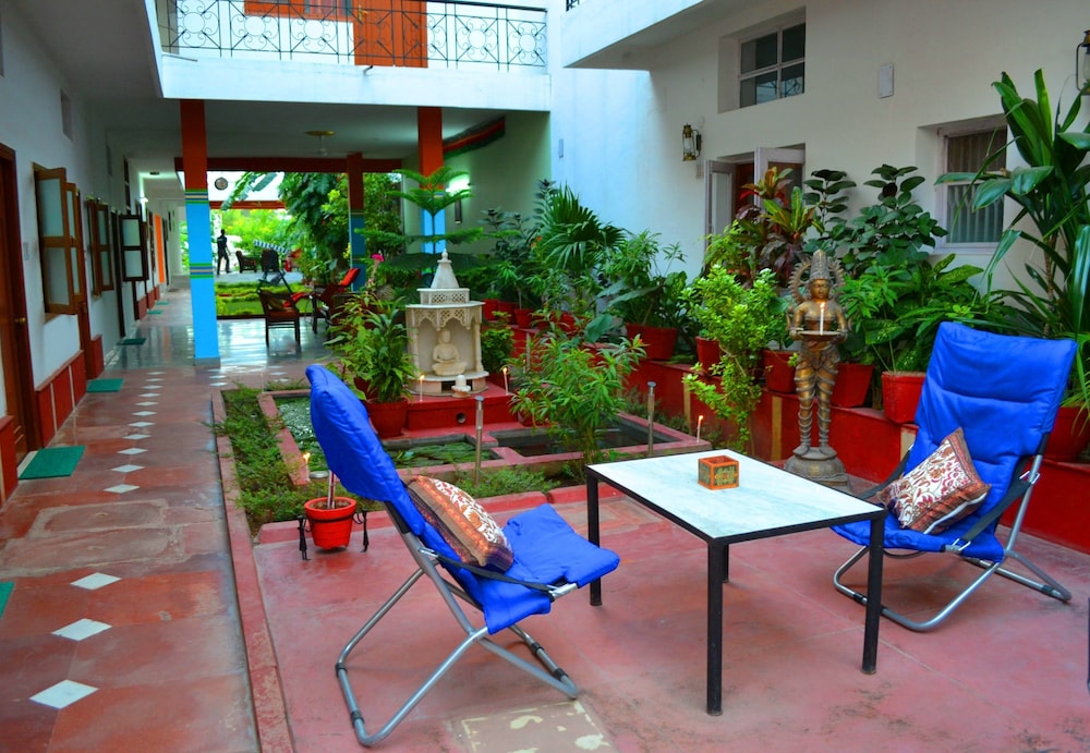 Hotel Harmony 38/50