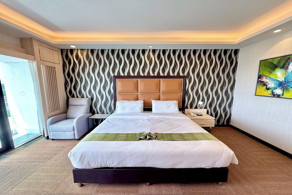 غرفة فاخرة بسرير كينج، Pailyn Hotel Phitsanulok 2/10