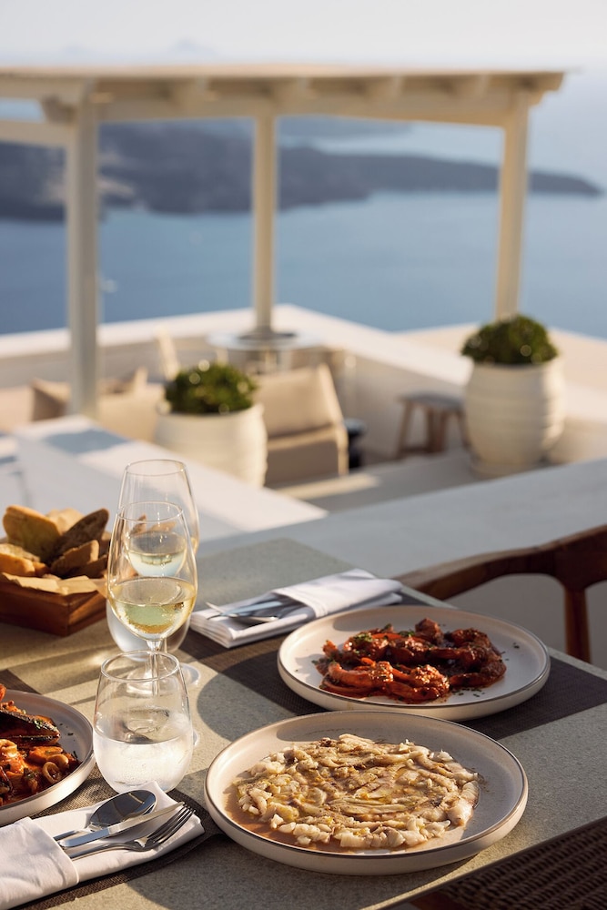 Iconic Santorini 55/73