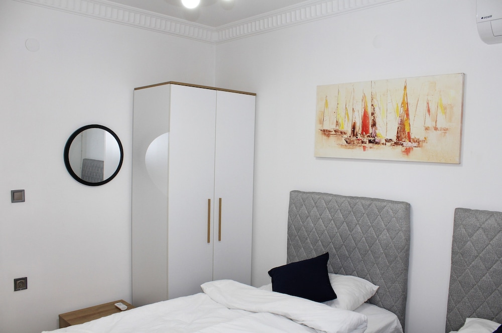 Mavi Restaurant & Apartments 1 23/50