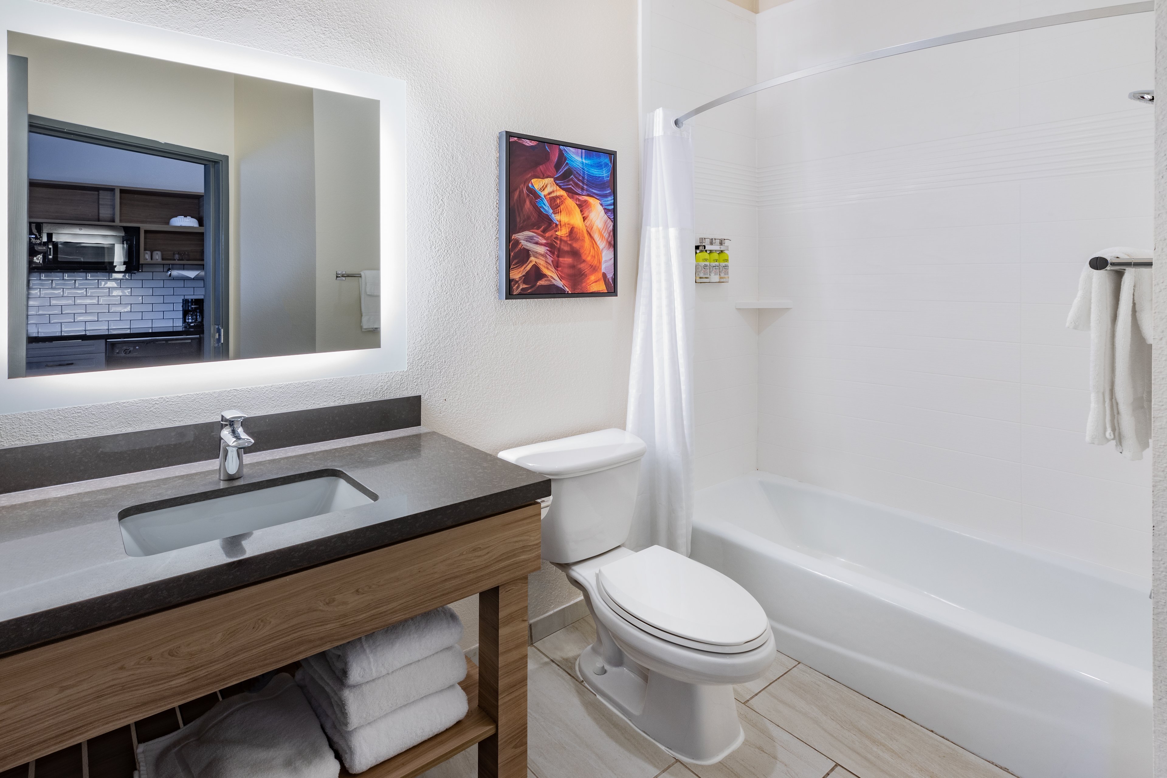 Candlewood Suites Mount Pleasant 64/67