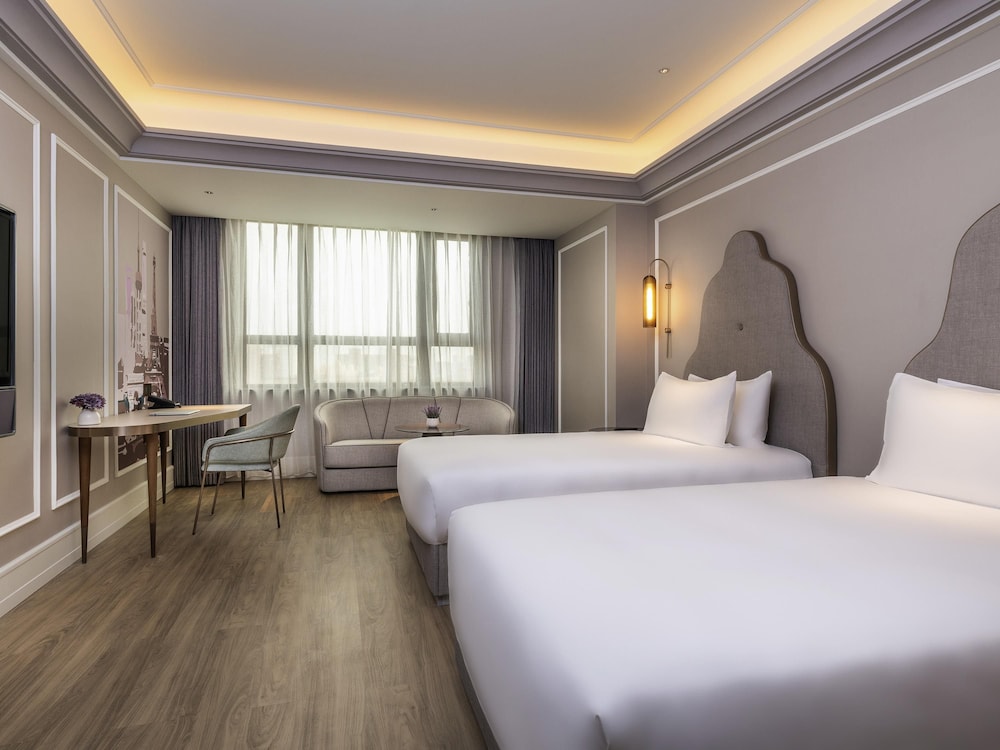 Mercure Shanghai Hongqiao Central 10/41