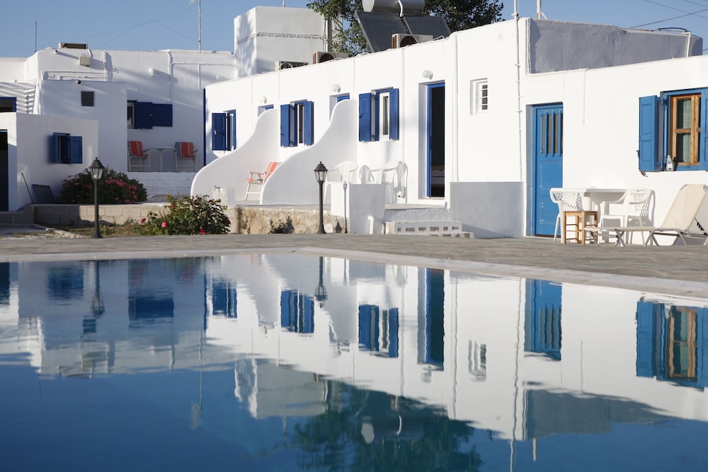 Nikos Rooms 29/50
