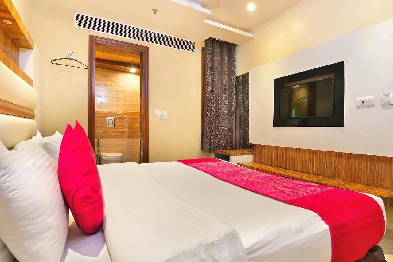 Hari Piorko Inn - Just A Min Away From New Delhi Railway Station 9/32