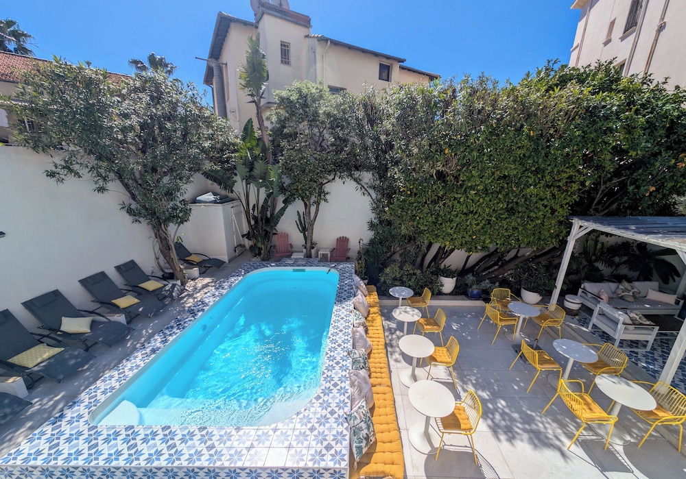 Hotel Mademoiselle 44/50