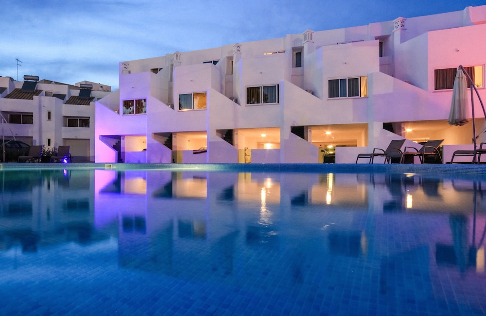 Lagoa Apartment Hotel 2/52