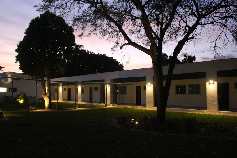 Hotel Nicte 66/70