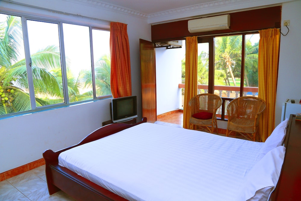Zen Rooms Negombo Beach 12/61
